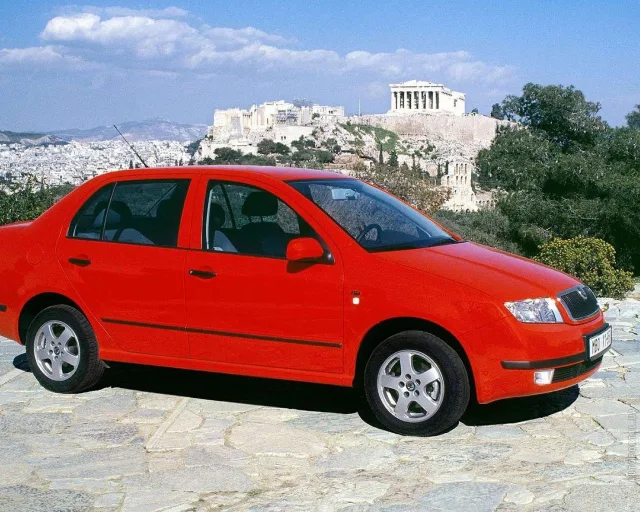 Skoda Fabia 2000 (Шкода Фабия) седан — 5