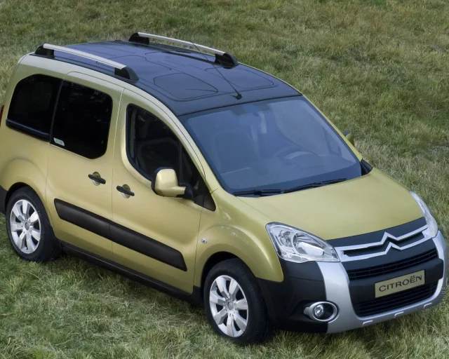Citroen Berlingo 1.6D MT Touch — 24