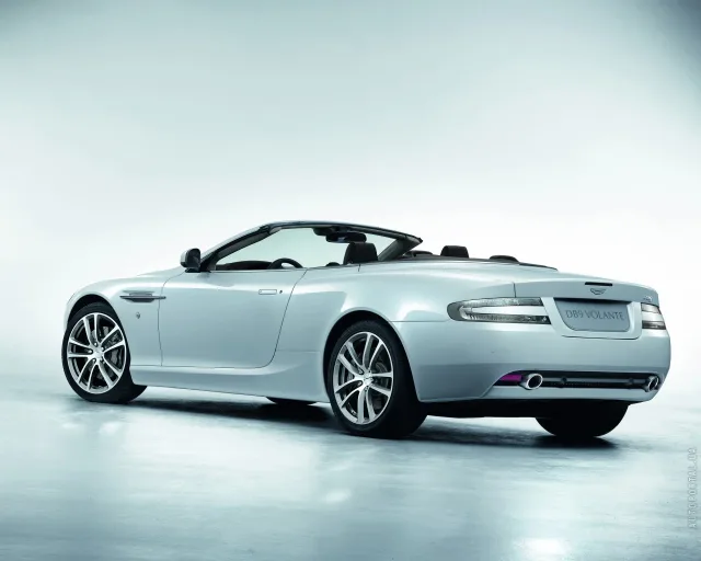 Aston Martin DB9 Volante (Астон Мартин ДБ9 Волант) кабриолет — 7