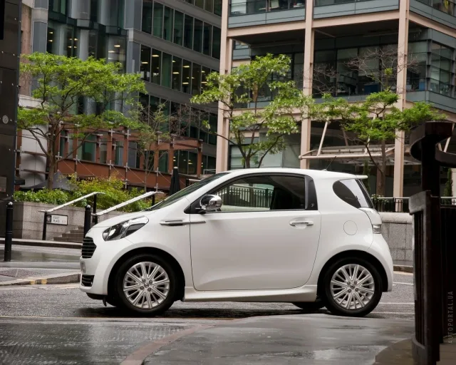 Aston Martin Cygnet 3-door hatchback — 14