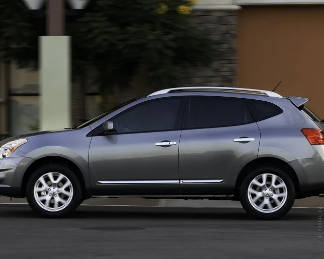 Nissan Rogue (Ниссан Рог) кроссовер — 17