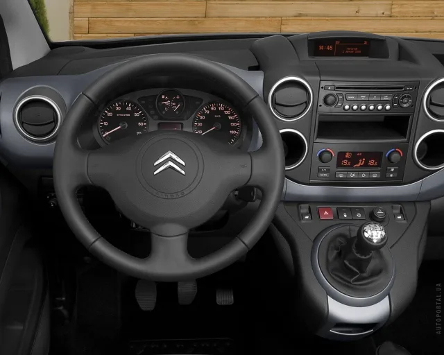Citroen Berlingo 1.6D MT Touch — 10