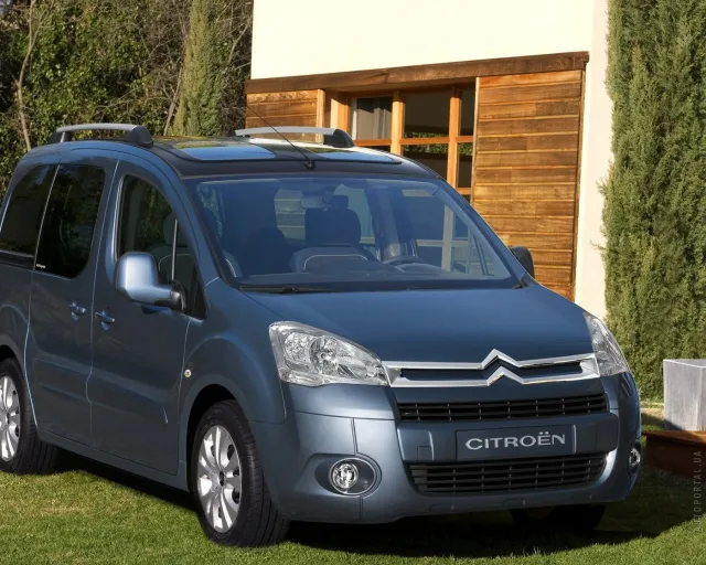 Citroen Berlingo 1.6D MT Touch — 25