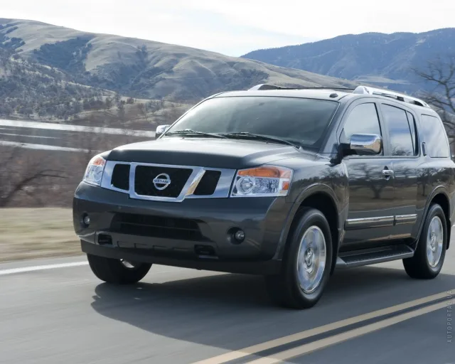 Nissan Armada позашляховик — 17
