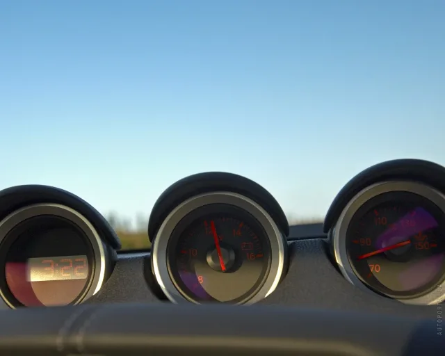 Nissan 370Z купе — 14