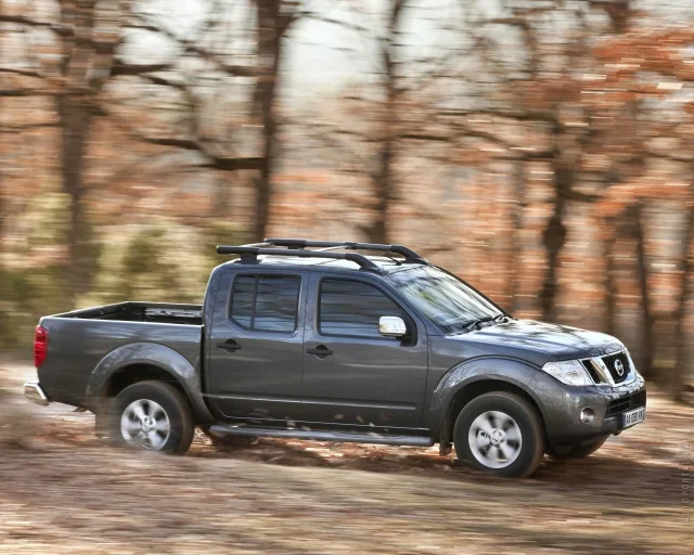 Nissan Navara 2010 — 7