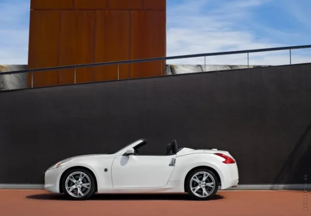Nissan 370Z Roadster кабріолет — 6