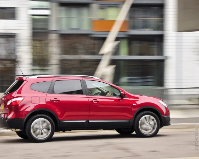 Nissan Qashqai+2 2.0 MT XE — 25