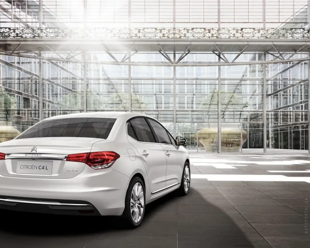 Citroen C4 L sedan — 9