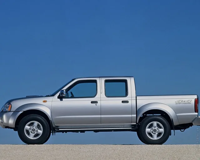 Nissan NP300 Pick Up пікап — 9