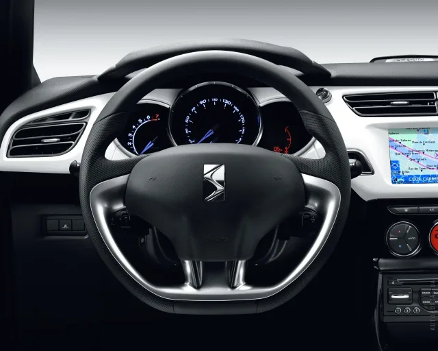 Citroen DS3 хетчбек — 6
