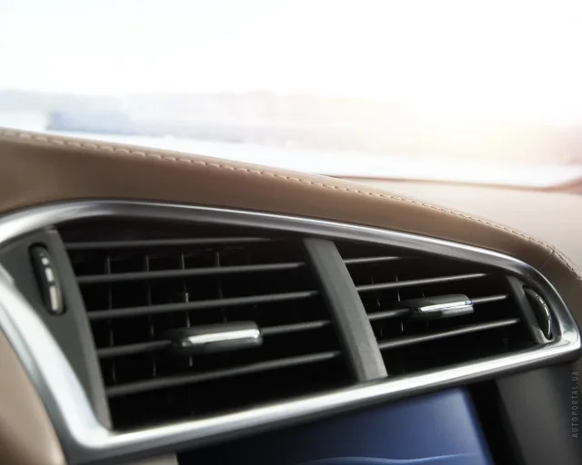 Citroen DS4 хетчбек — 16