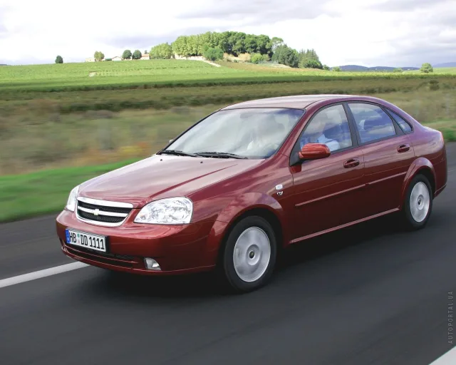 Chevrolet Lacetti (Шевроле Лачетти) cедан — 18