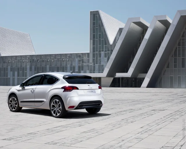 Citroen DS4 хетчбек — 23