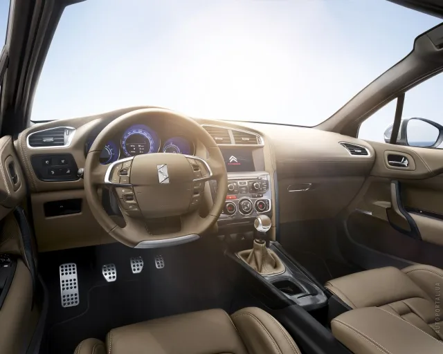 Citroen DS4 хетчбек — 18