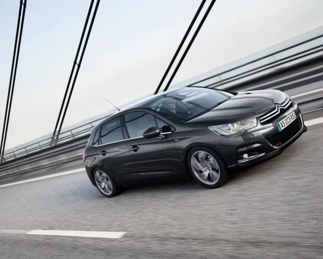 Citroen C4 1.6D MT Attraction — 21