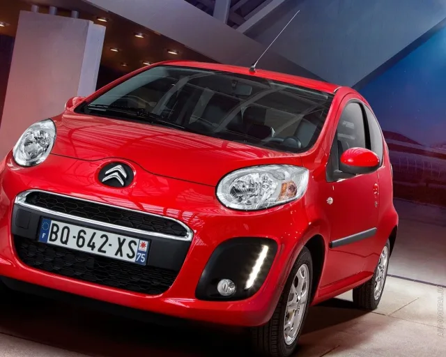 Citroen C1 3d 1.0i AT Tendance — 7