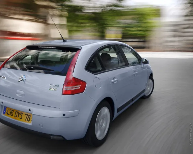 Citroen C4 (Ситроен C4) 5-ти дверный хэтчбек — 18