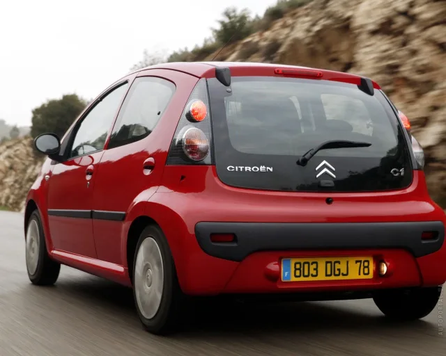 Citroen C1 5dr 1.0 MT Base — 25