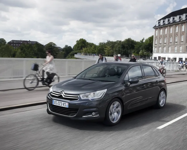 Citroen C4 1.6D MT Attraction — 7