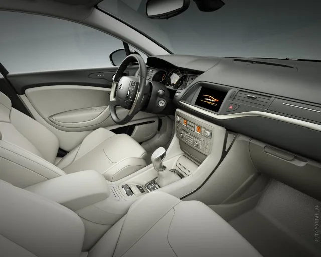 Citroen C5 седан — 10