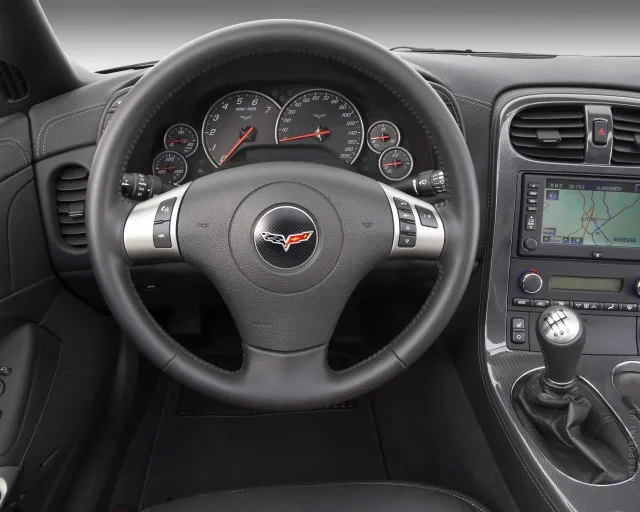 Chevrolet Corvette C6 спорткар — 4
