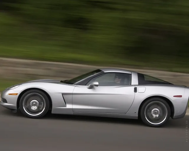 Chevrolet Corvette C6 спорткар — 12