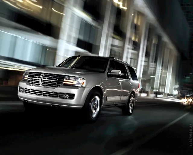 Lincoln Navigator 5.4 AT 4x4 — 18