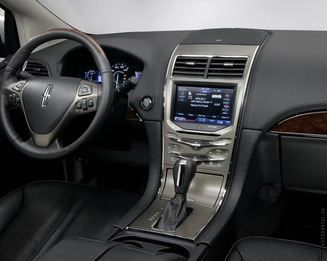 Lincoln MKX 3.7 AT — 19