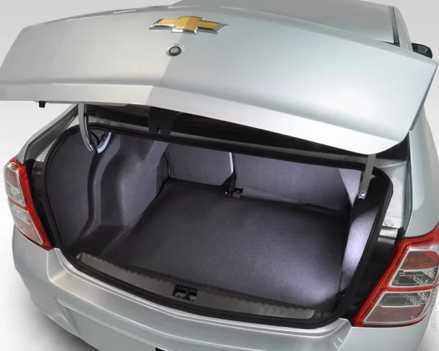 Chevrolet Cobalt 1.5 AT LT — 4