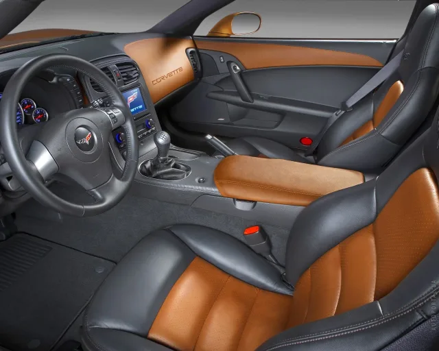 Chevrolet Corvette C6 спорткар — 3