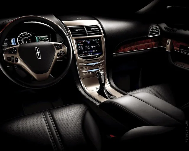 Lincoln MKX 3.7 AT — 13