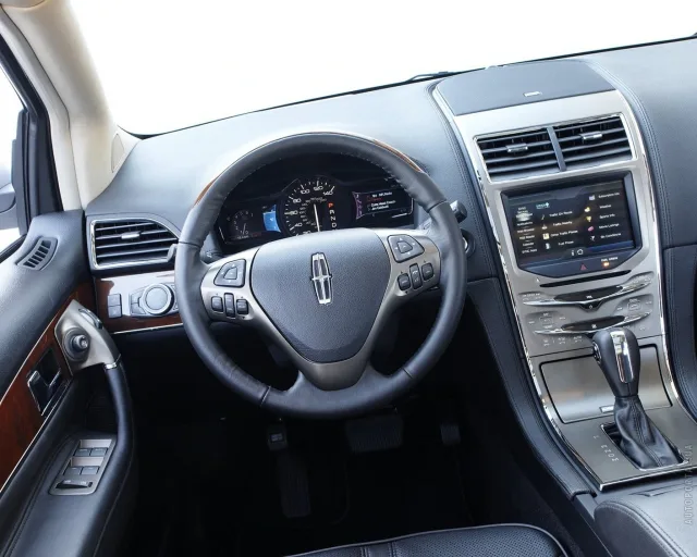 Lincoln MKX 3.7 AT — 20