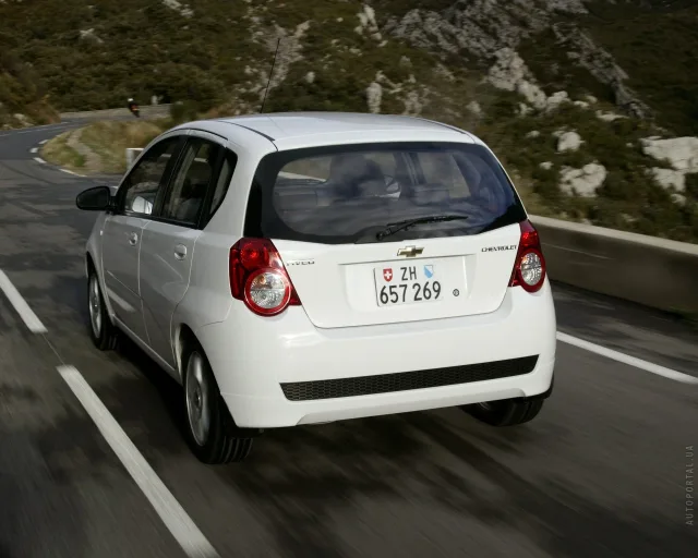 Chevrolet Aveo (Шевроле Авео) 5-ти дверный хэтчбек — 16