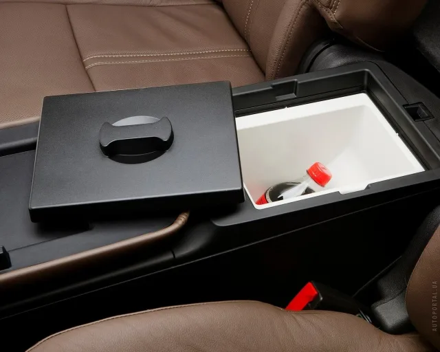 Lincoln MKT (Линкольн МКТ) кроссовер — 4