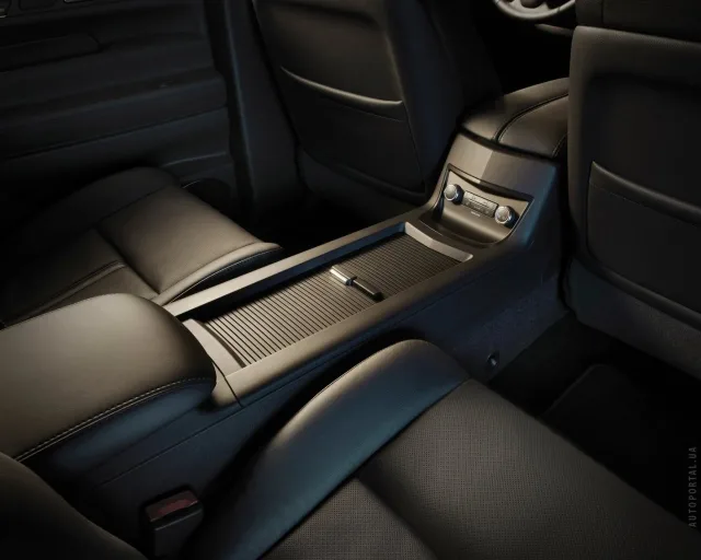 Lincoln MKT (Линкольн МКТ) кроссовер — 11