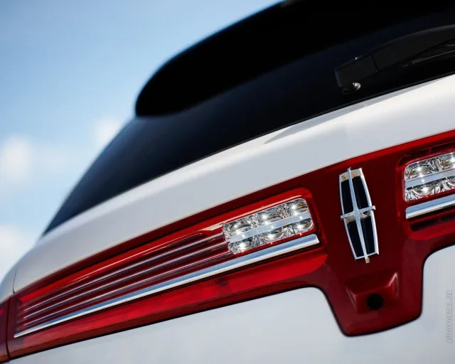 Lincoln MKT (Линкольн МКТ) кроссовер — 24