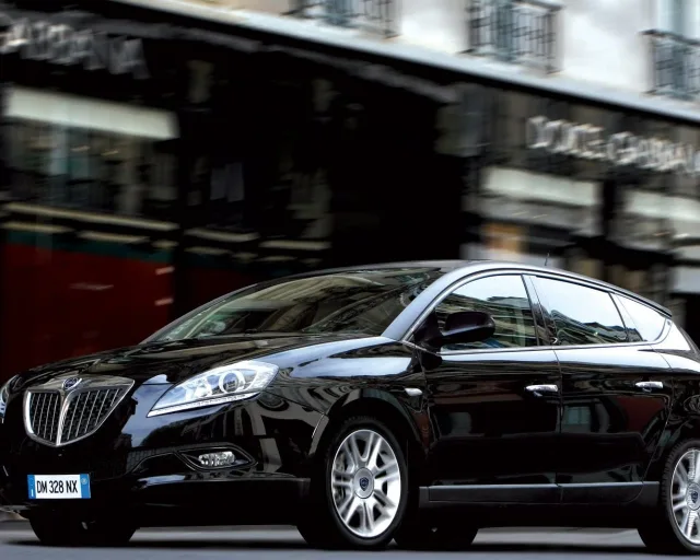 Lancia Delta (Лянча Дельта) хэтчбек — 22