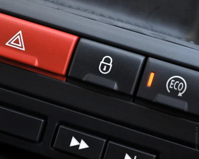 Land Rover Freelander 2 2.2D MT E — 17