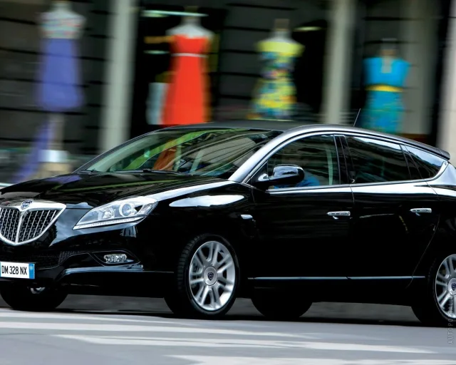 Lancia Delta (Лянча Дельта) хэтчбек — 13