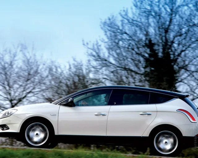 Lancia Delta (Лянча Дельта) хэтчбек — 21