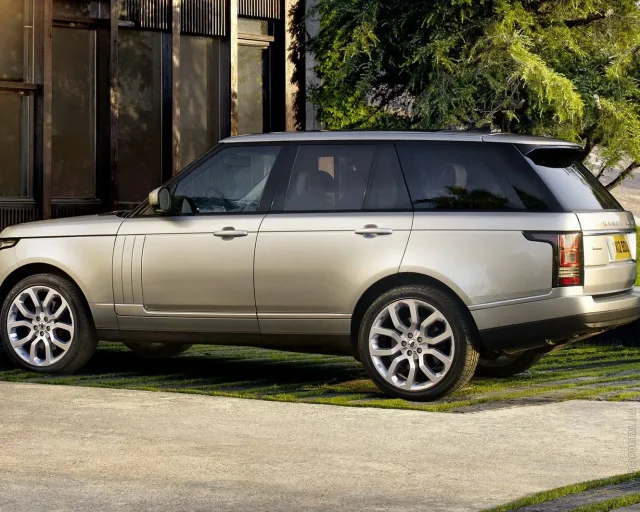 Land Rover Range Rover 2012 позашляховик — 10