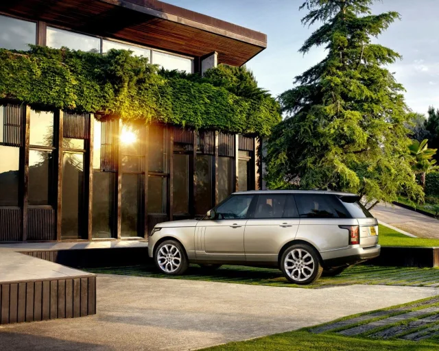 Land Rover Range Rover 2012 позашляховик — 4