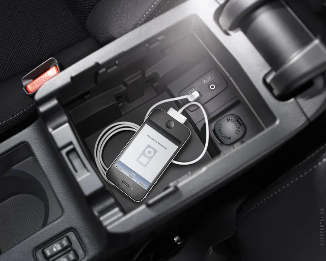 Subaru XV 2011 кросовер — 4