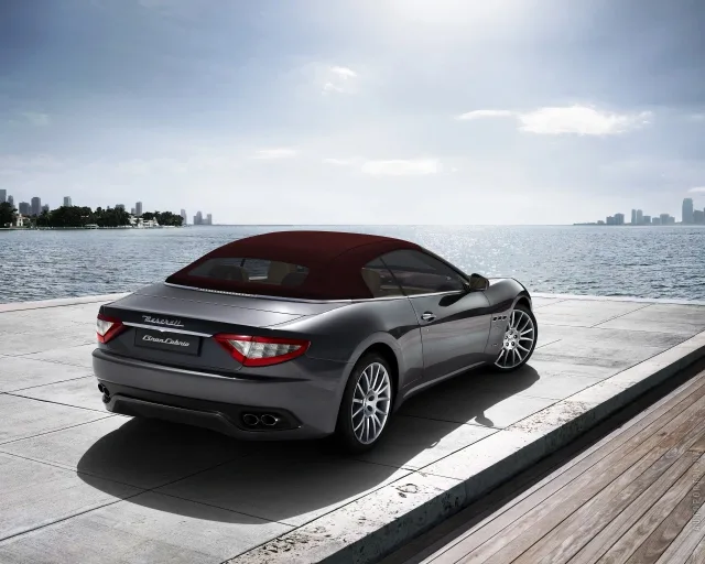 Maserati GranCabrio convertible — 5