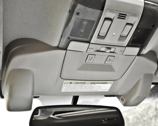 Subaru Outback 2013 універсал — 3