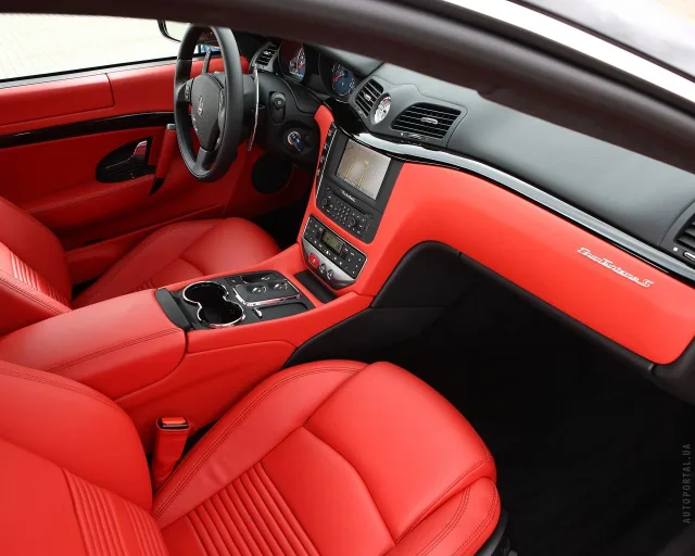 Maserati GranTurismo 4.2 AT — 6