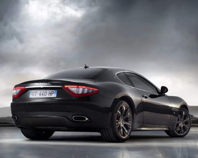 Maserati GranTurismo 4.2 AT — 14