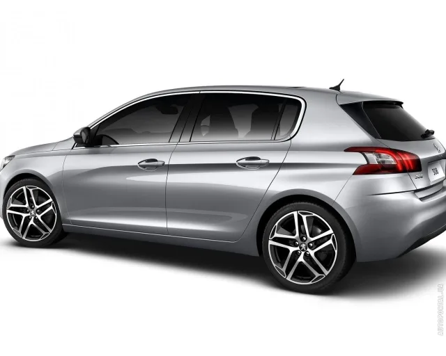 Peugeot 308 2013 5-дверний хетчбек — 11