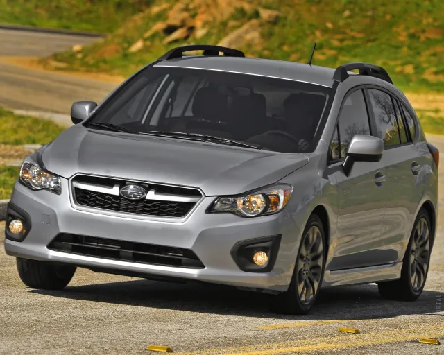 Subaru Impreza 2.0i AT — 19